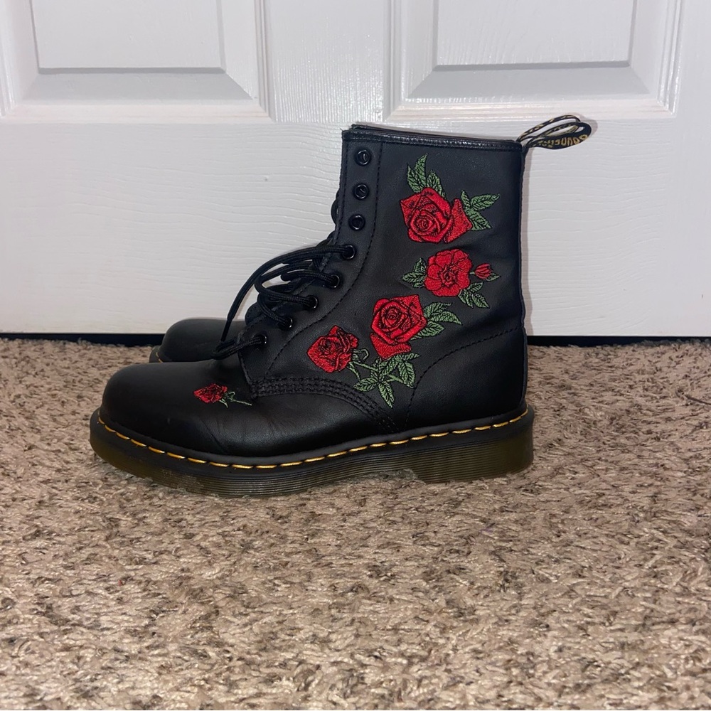 Dr. Martens 1460 Vonda- Red Rose- Size 9